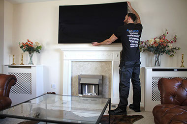 tv wall mounting Bibury